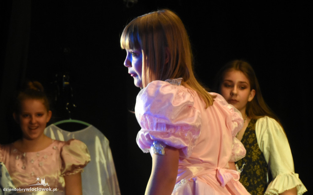 Przegląd teatrów dziecięcych