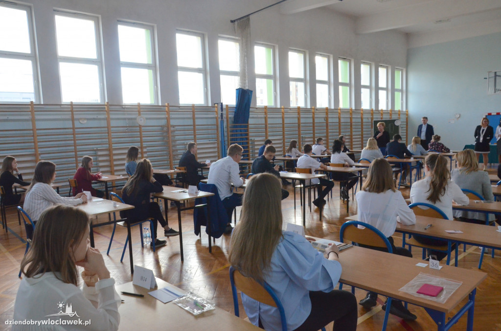 Egzamin gimnazjalny w SP1 i SP23