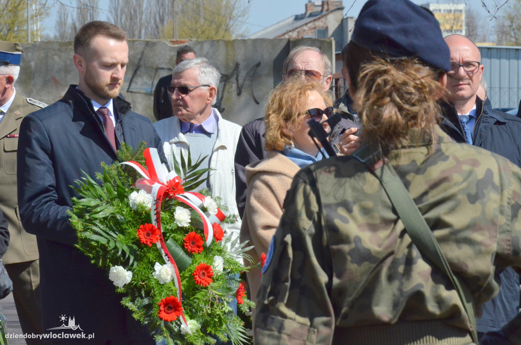 Uroczystość przy Pomniku Sapera