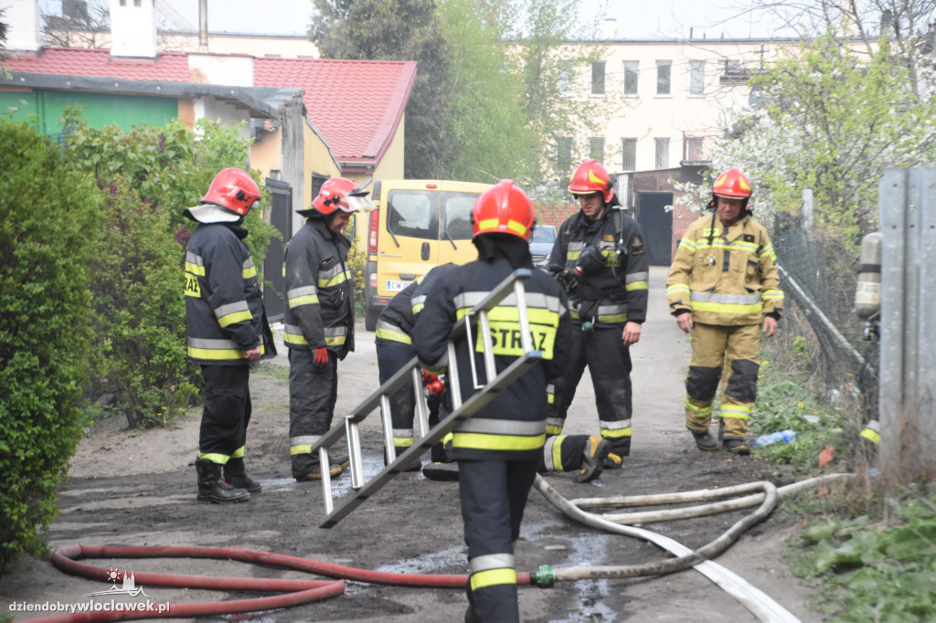 Pożar garażu przy ul. Ciasnej