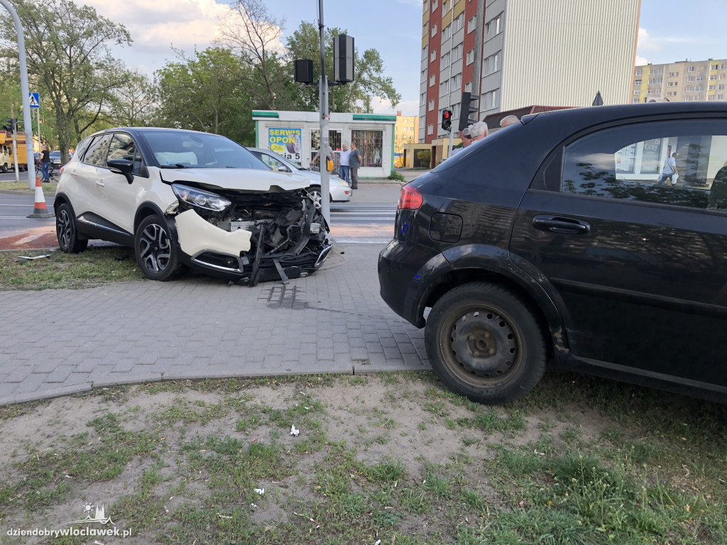 Zderzenie dwóch aut na ul. Kaliskiej