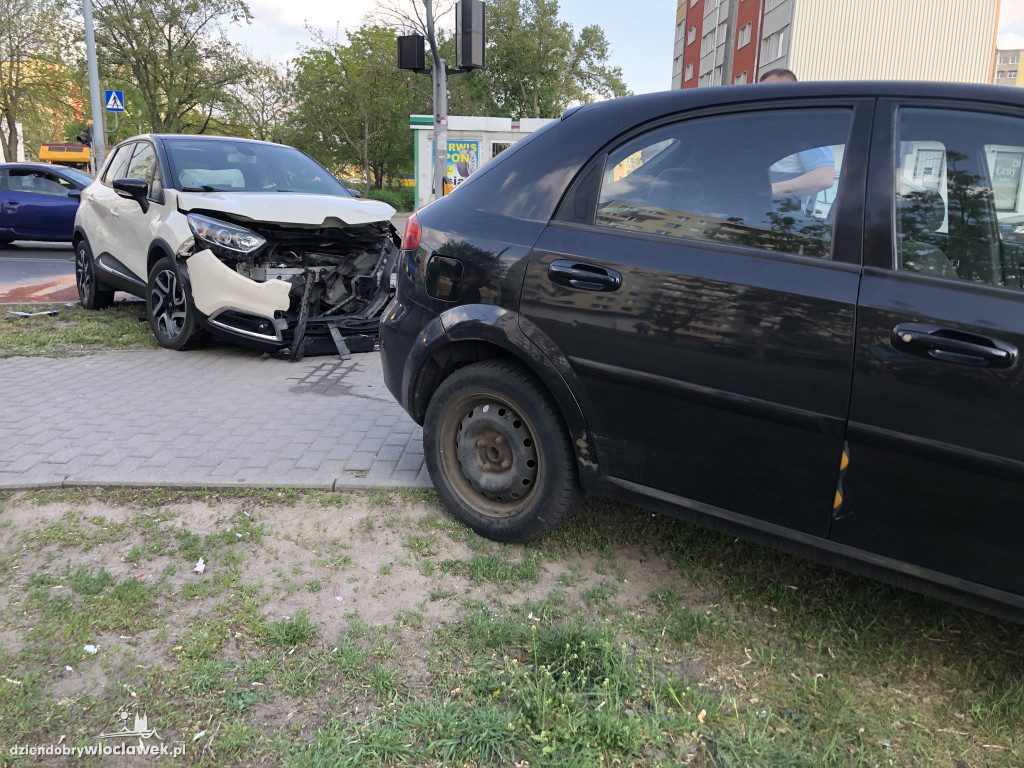 Zderzenie dwóch aut na ul. Kaliskiej