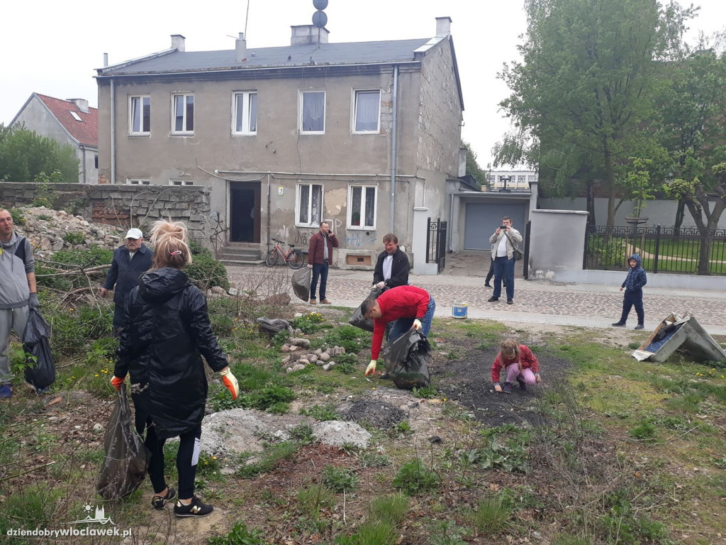 Mieszkańcy sprzątneli Śródmieście