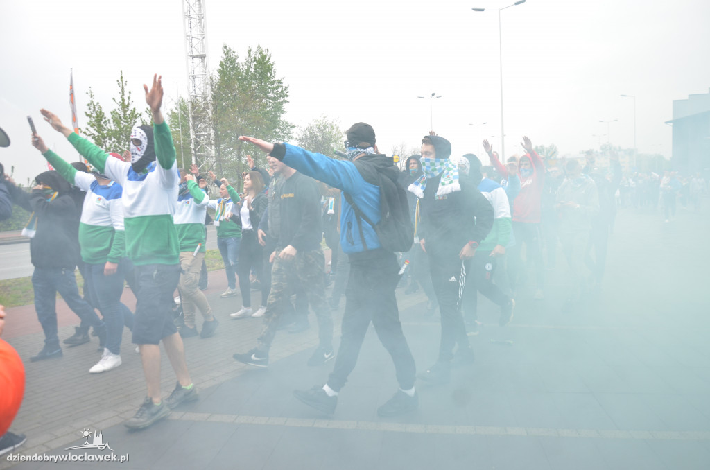 Przemarsz kibiców