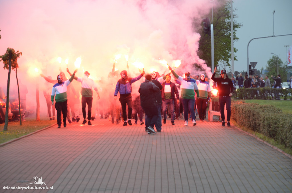 Przemarsz kibiców