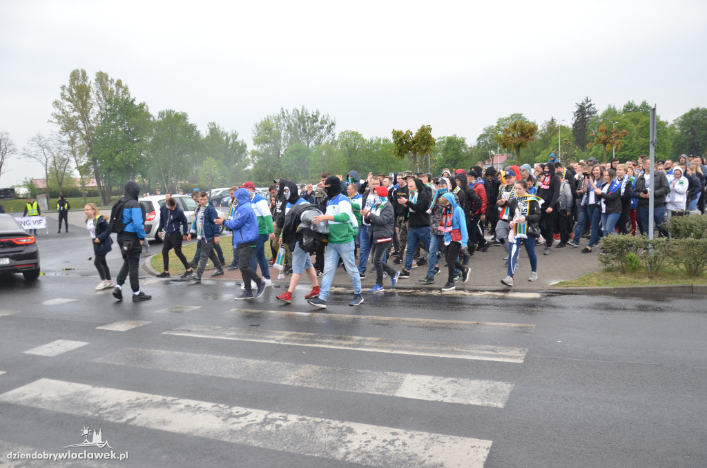 Przemarsz kibiców