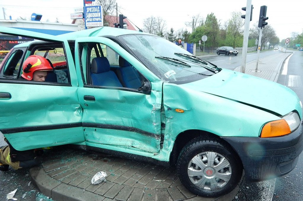Zderzenie osóbówki z autokarem