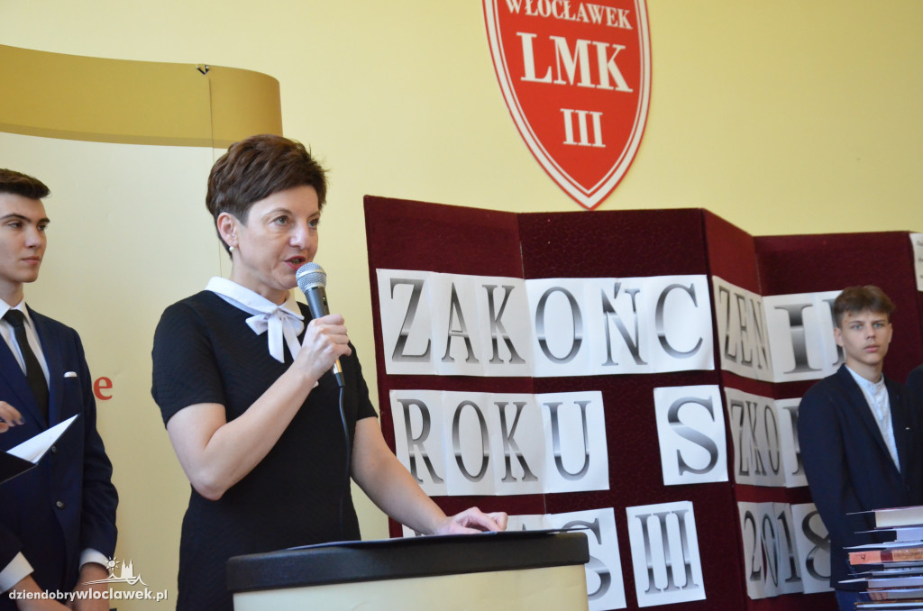 Maturzyści z LMK odebrali świadectwa