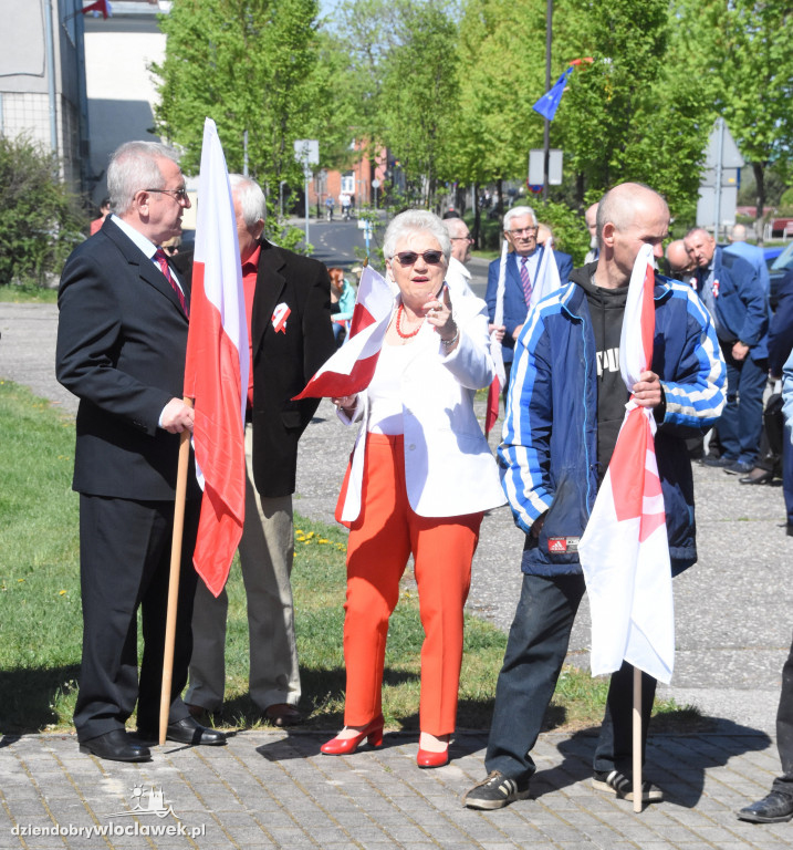 Pochód pierwszomajowy we Włocławku