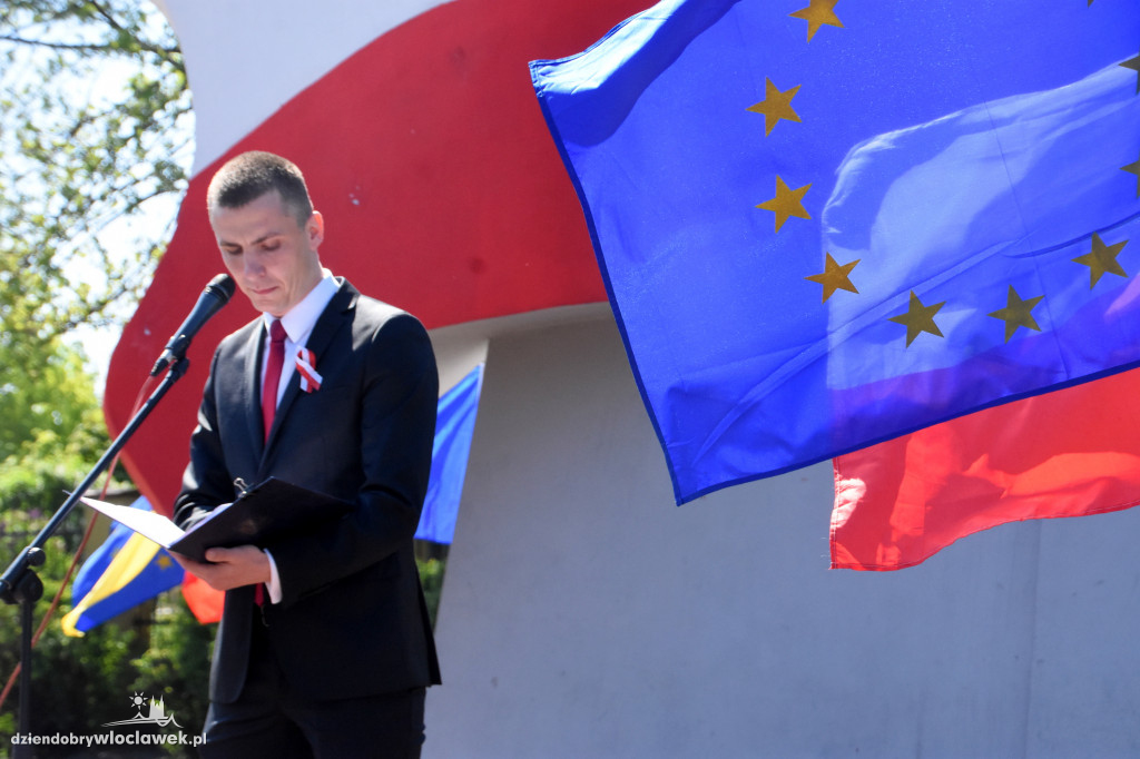 Pochód pierwszomajowy we Włocławku