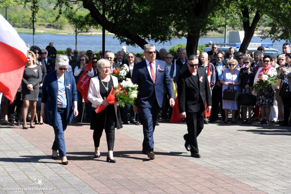 Pochód pierwszomajowy we Włocławku