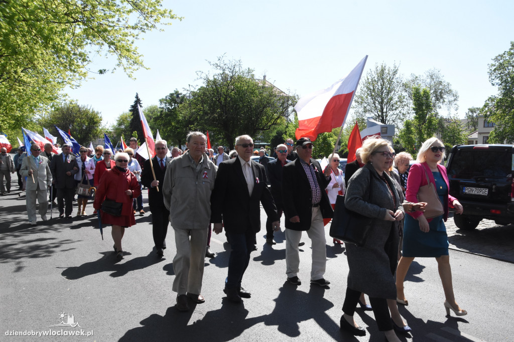 Pochód pierwszomajowy we Włocławku
