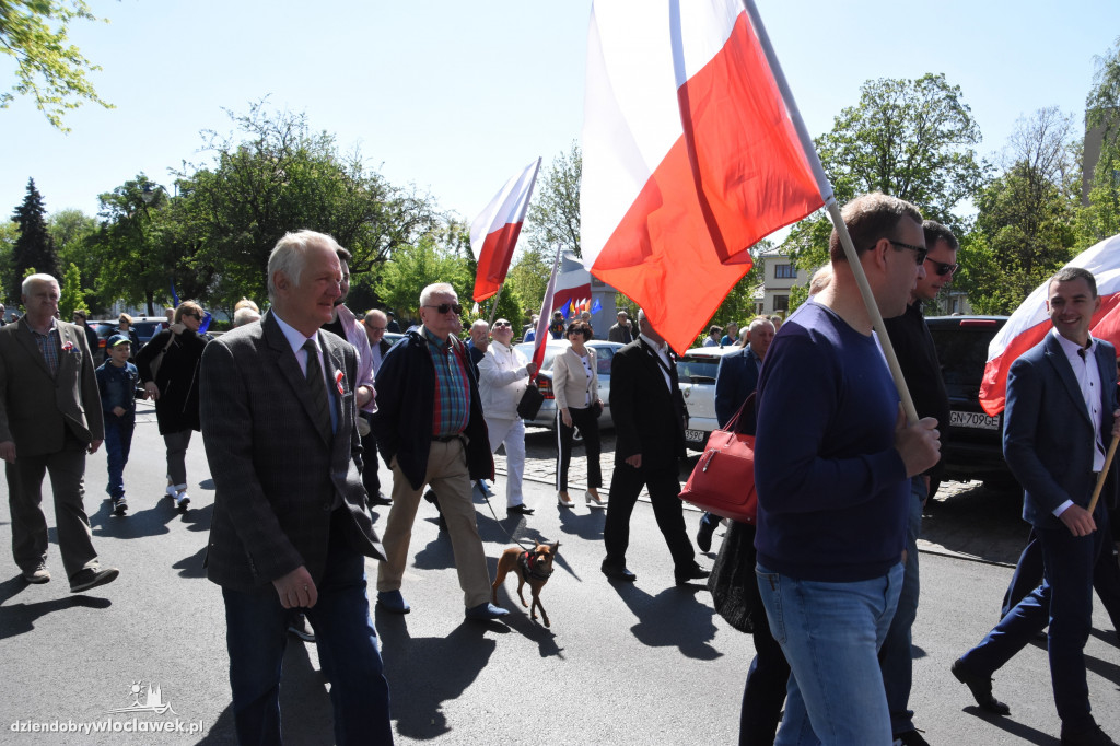 Pochód pierwszomajowy we Włocławku