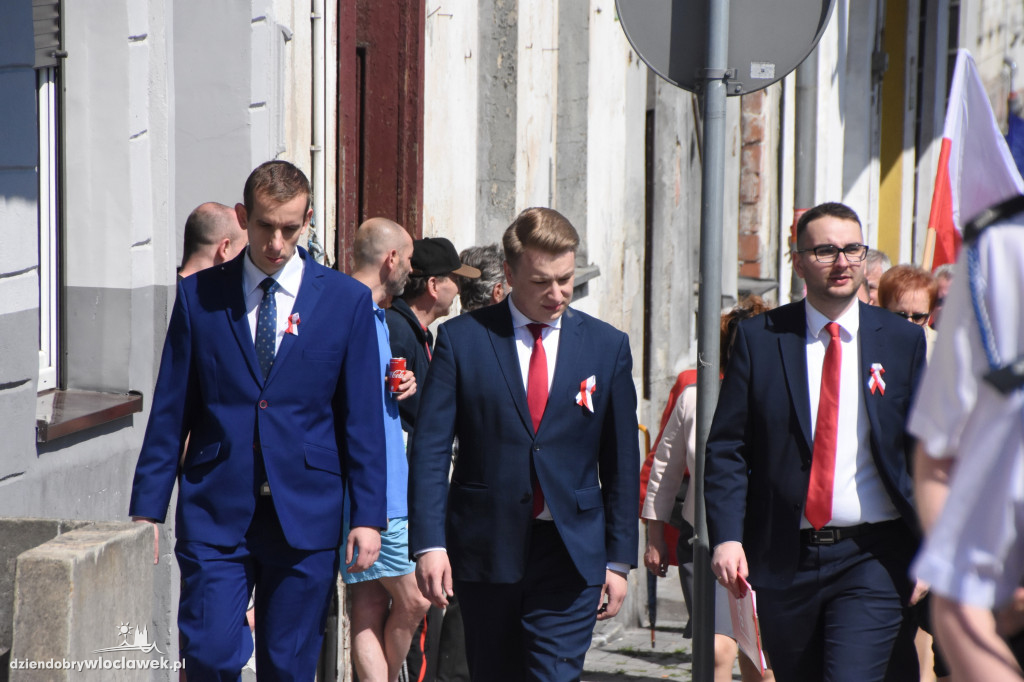 Pochód pierwszomajowy we Włocławku