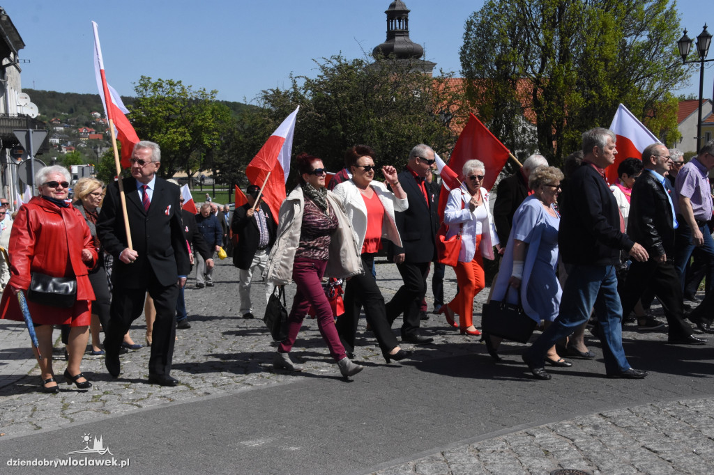 Pochód pierwszomajowy we Włocławku