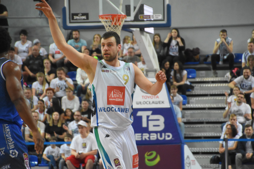 I mecz ćwierćfinału play-off