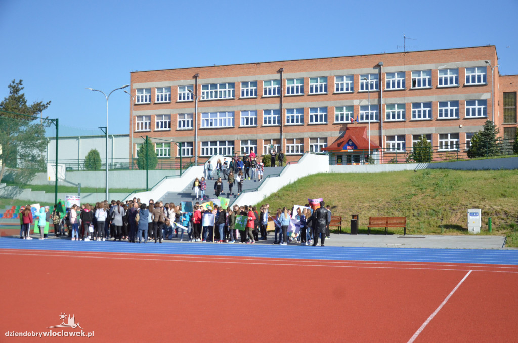 Marsz ekologiczny w SP 23