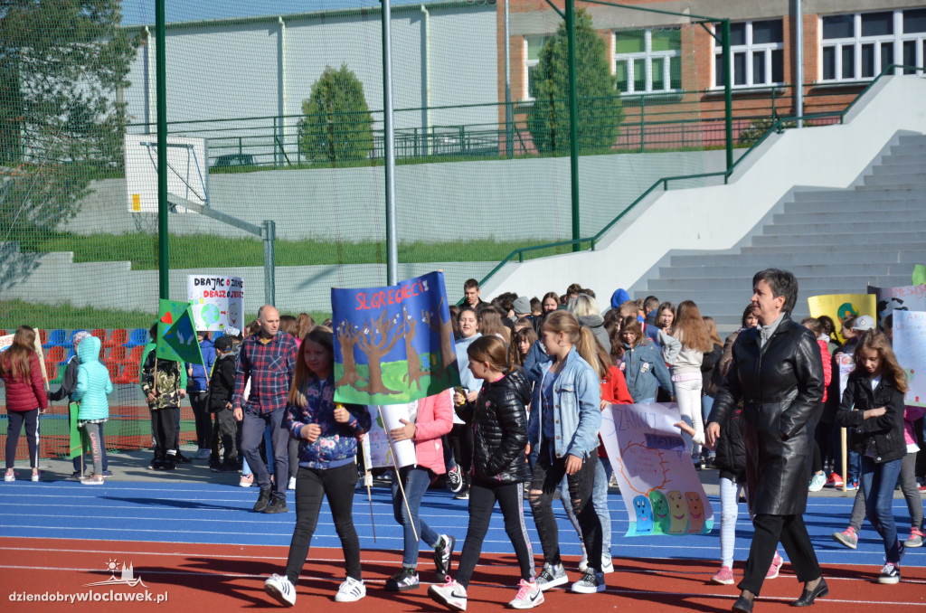 Marsz ekologiczny w SP 23