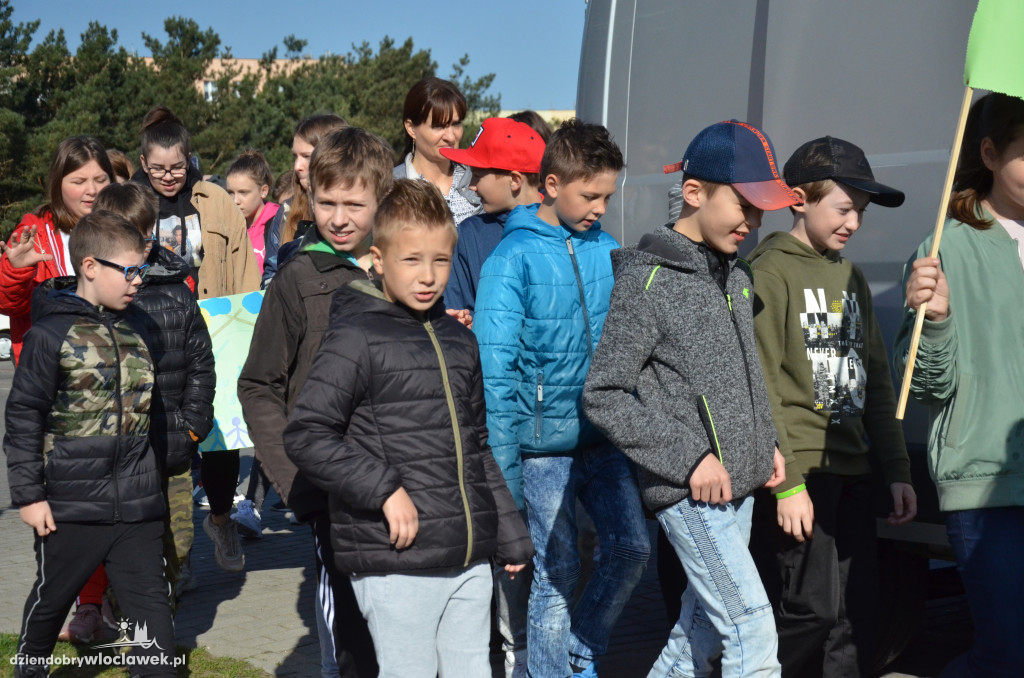 Marsz ekologiczny w SP 23
