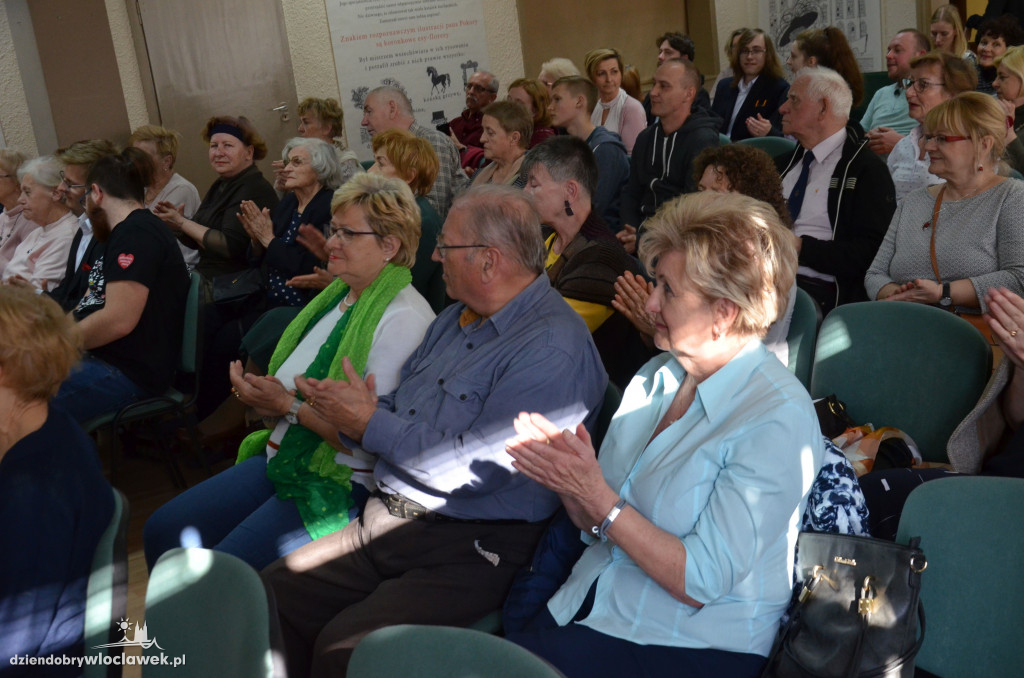 Arkady Fiedler zawitał do biblioteki