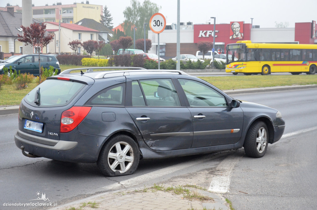 Kolizja na skrzyżowaniu przy Tesco
