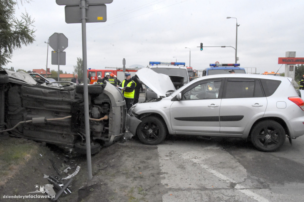 Toyota uderzyła w citroena na DK67