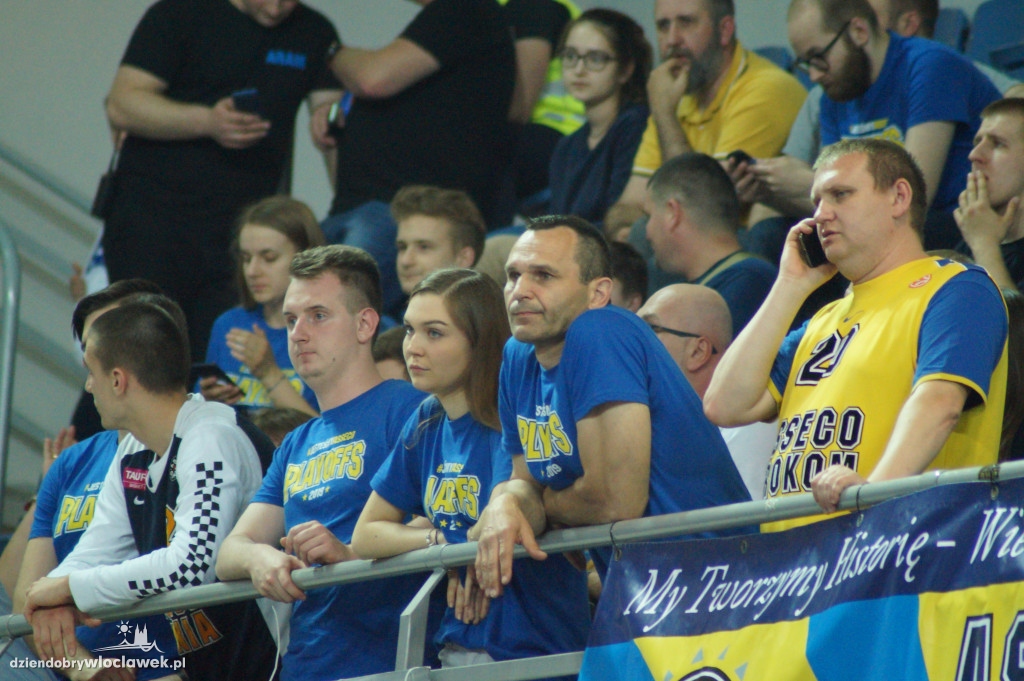 Kibice na 3. meczu play-off z Arką
