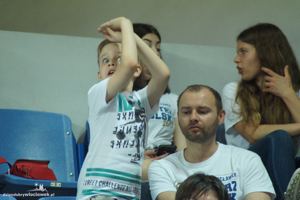 Kibice na 3. meczu play-off z Arką