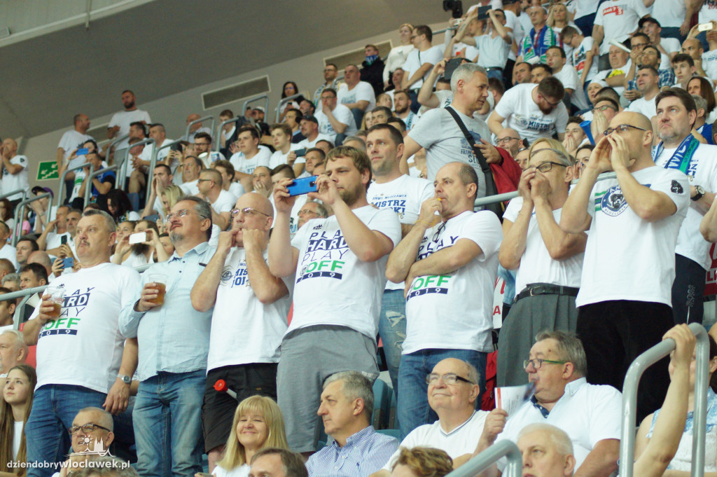 Kibice na 3. meczu play-off z Arką