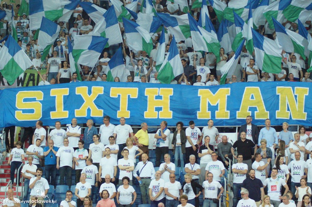 Kibice na 3. meczu play-off z Arką