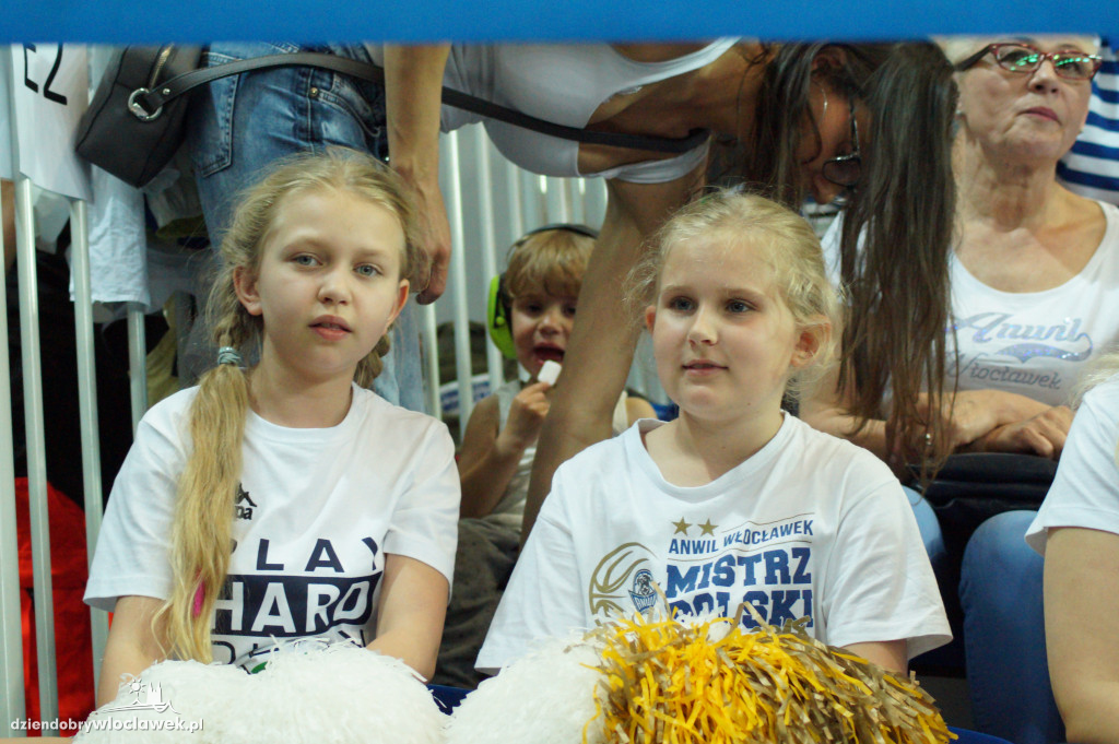 Kibice na 3. meczu play-off z Arką