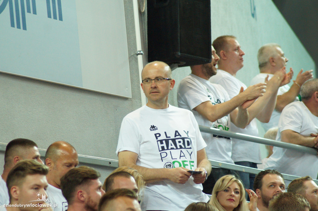 Kibice na 3. meczu play-off z Arką