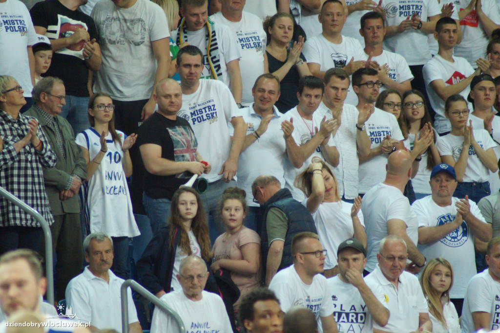 Kibice na 3. meczu play-off z Arką