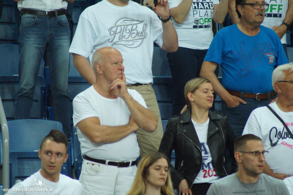 Kibice na 3. meczu play-off z Arką