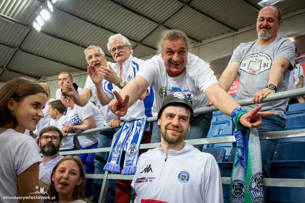 Kibice na 3. meczu play-off z Arką