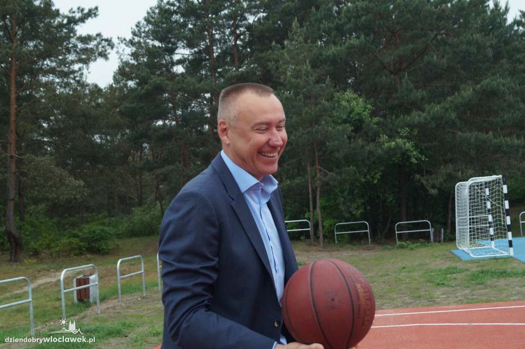 Oficjalne otwarcie boiska przy ul. Sarniej