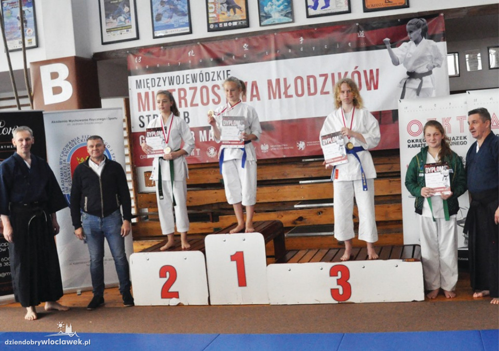 Młodzi karatecy z kolejnymi medalami