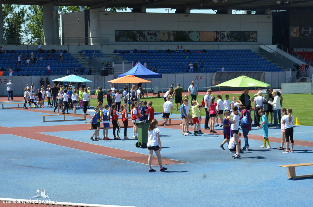 Mityng lekkoatletyczny na stadionie