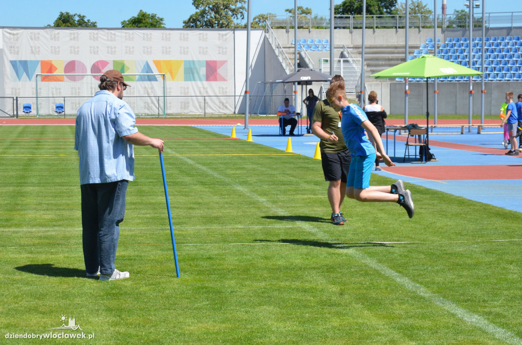 Mityng lekkoatletyczny na stadionie