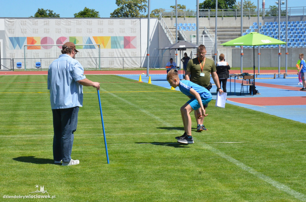Mityng lekkoatletyczny na stadionie