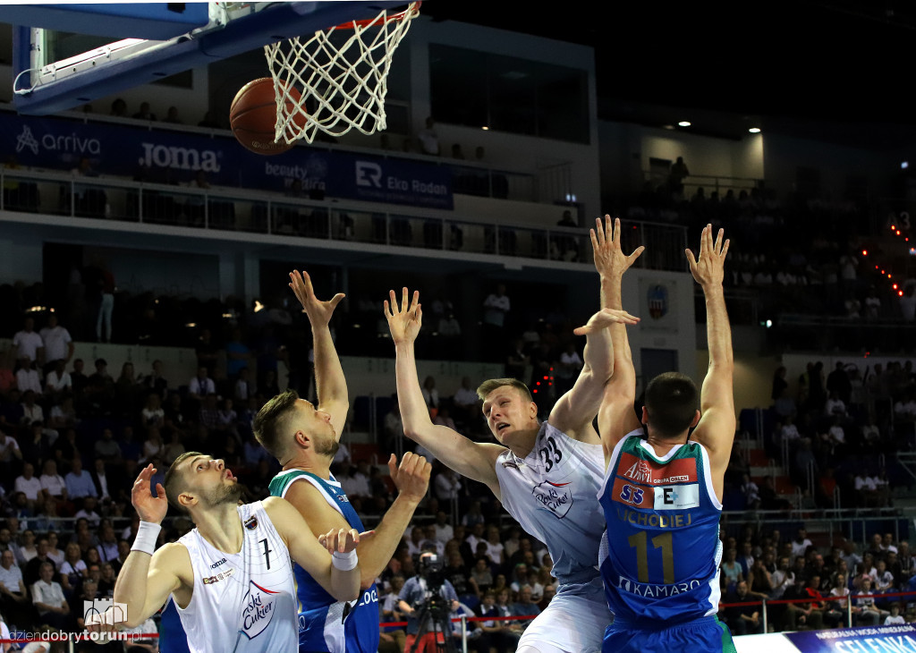 Twarde Pierniki vs Anwil Włocławek