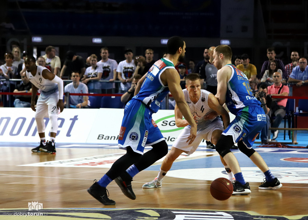 Twarde Pierniki vs Anwil Włocławek