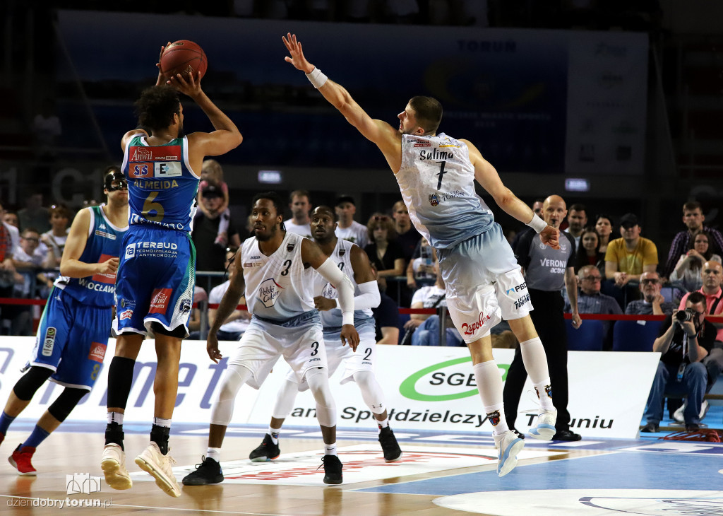 Twarde Pierniki vs Anwil Włocławek