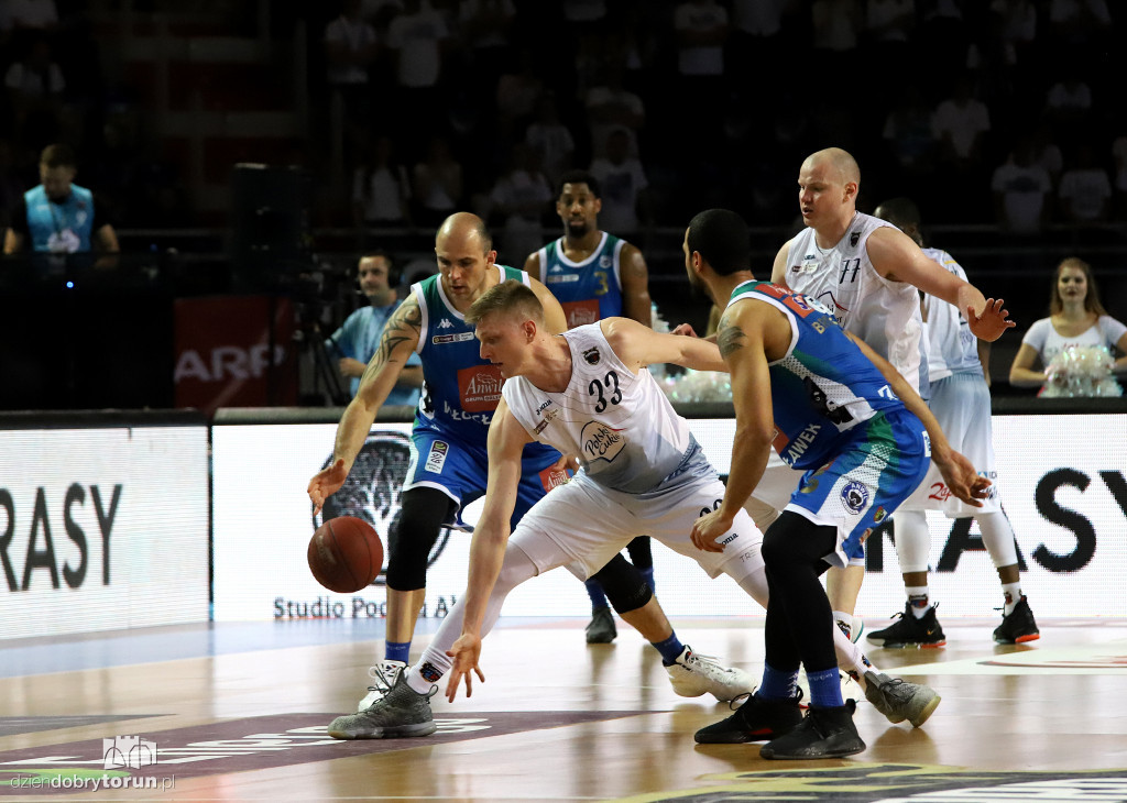 Twarde Pierniki vs Anwil Włocławek