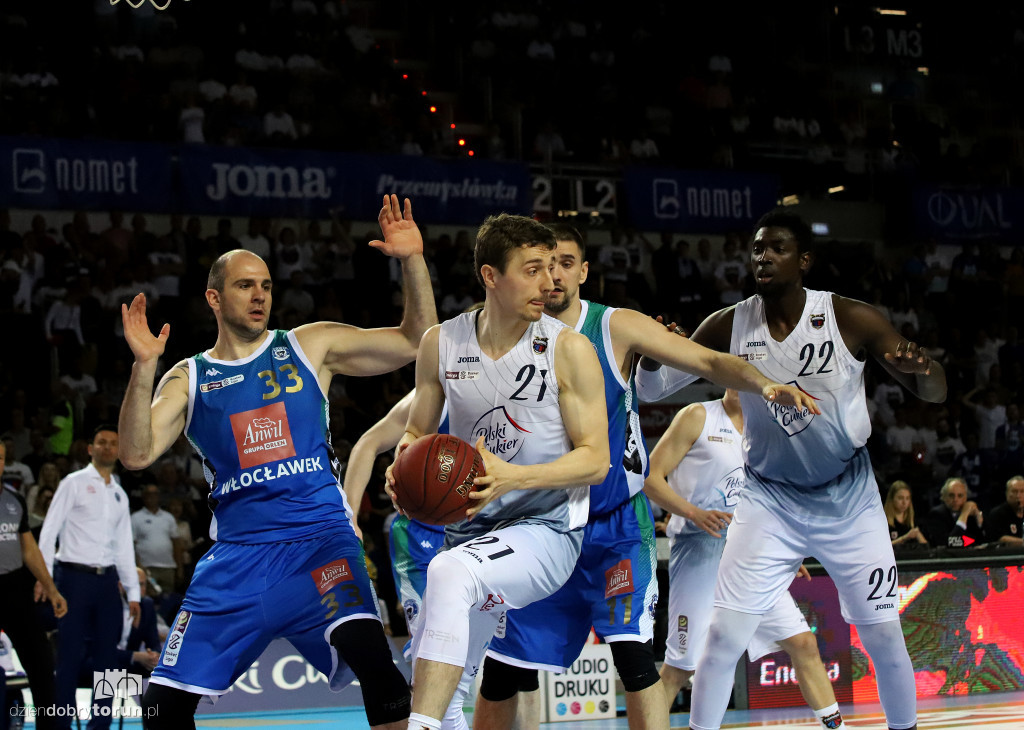 Twarde Pierniki vs Anwil Włocławek