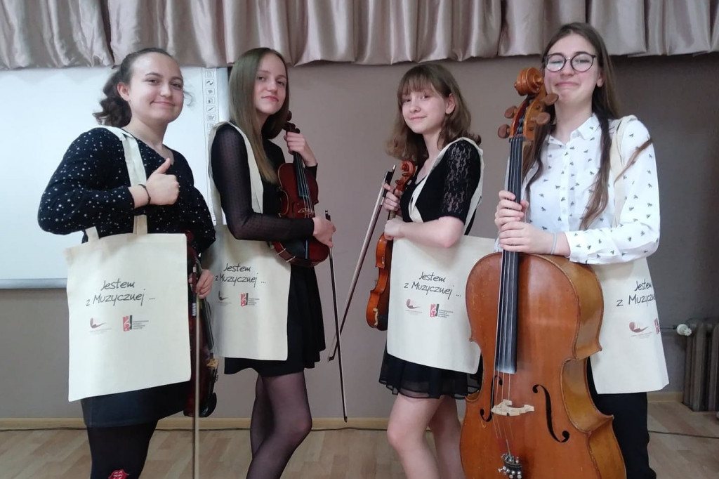 Koncert `Muzyka wokół nas`