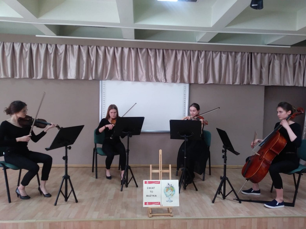 Koncert `Muzyka wokół nas`