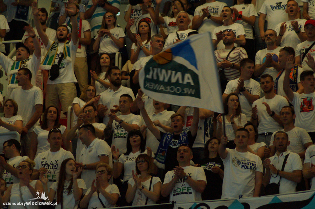 Włocławscy kibice na 2. meczu finału