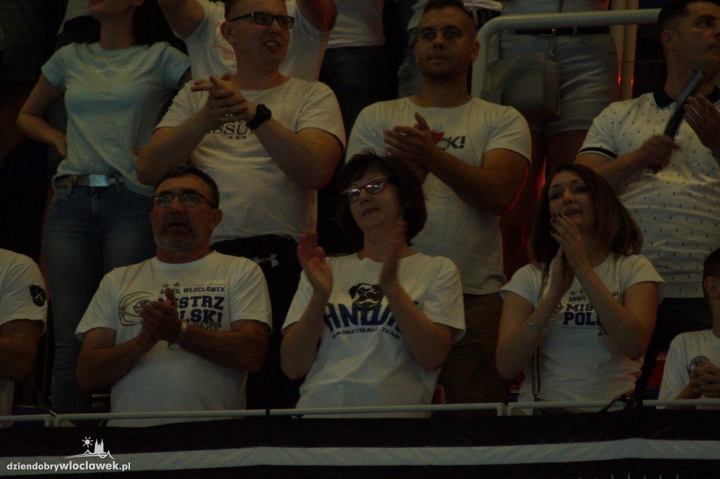 Włocławscy kibice na 2. meczu finału