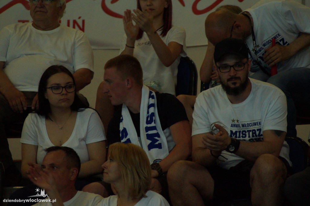 Włocławscy kibice na 2. meczu finału